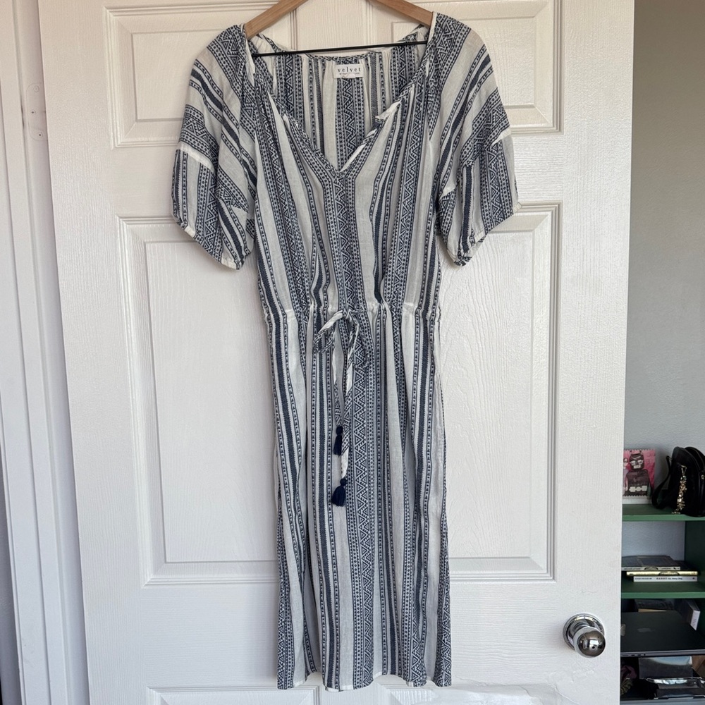 Velvet by Graham & Spencer Navy and White Patterned Midi Dress